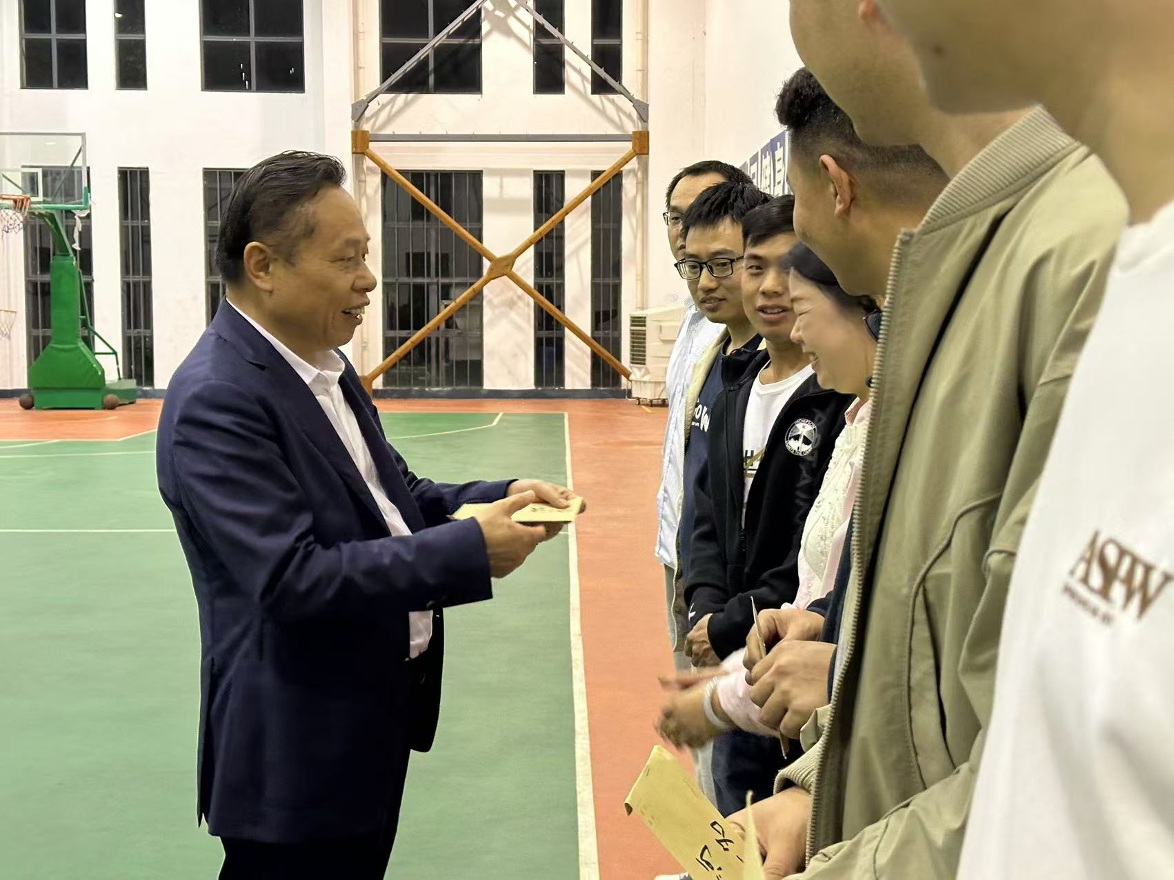 67515e5f596a8.jpg 67515e5f596a8.jpg